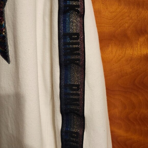 Pink cowl neck lightweight sweatshirt White with tricolor sequin - Picture 4 of 5